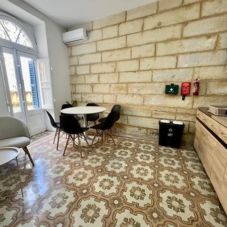 Feriehus Turretta Stay- 3 Bedroom Townhouse In Vittoriosa, Three Cities *