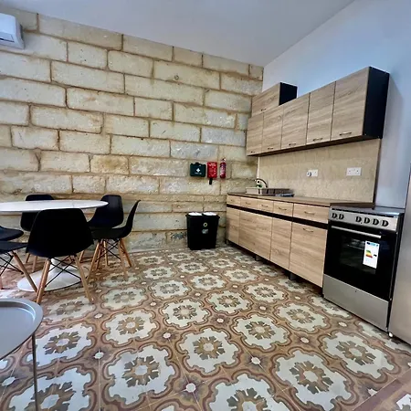 Turretta Stay- 3 Bedroom Townhouse In Vittoriosa, Three Cities Holiday home Birgu