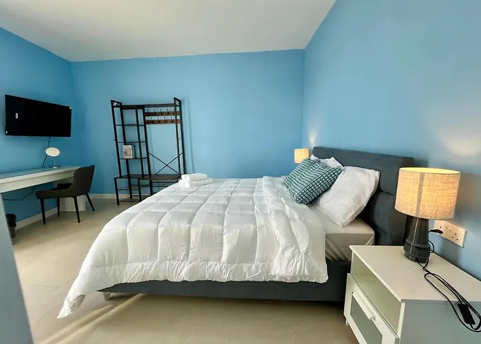 Turretta Stay- 3 Bedroom Townhouse In Vittoriosa, Three Cities Case de vacanță